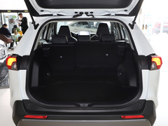 2021款 2.0L CVT四驱风尚Plus版 