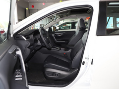 2021款 2.0L CVT四驱风尚Plus版 