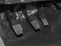 2021款 1.5L 手动舒适型 7座