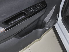 2021款 1.5L 手动舒适型 7座
