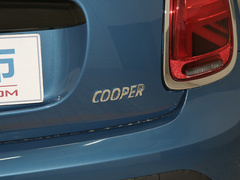 2022款 1.5T COOPER 艺术家