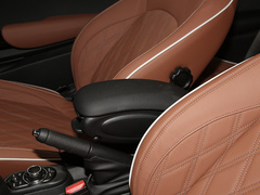 2022款 1.5T COOPER 艺术家