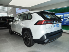 2021款 2.5L 两驱劲擎版 