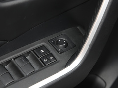 2021款 2.5L 四驱劲擎版 