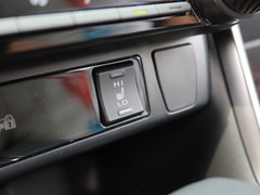 2021款 2.5L 四驱激擎版 