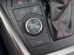 2021款 2.5L 四驱激擎版 