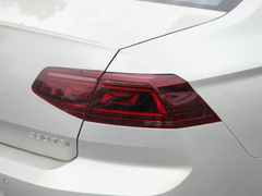 2023款 200万辆纪念版 330TSI DSG领先型