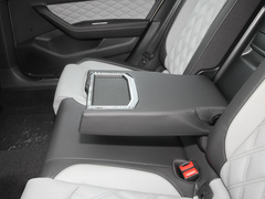 2023款 200万辆纪念版 330TSI DSG领先型
