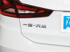 2021款 1.5L 手动进取版
