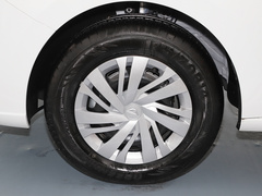 2021款 1.5L 手动进取版