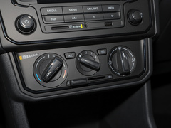 2021款 1.5L 手动进取版