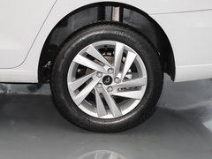 2021款 1.5L 自动悦享版