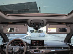 2021款 RS4 Avant 暗金版