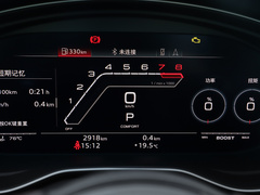 2021款 RS4 Avant 暗金版