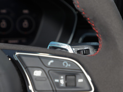 2021款 RS4 Avant 暗金版