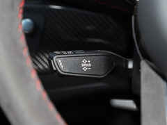 2021款 RS4 Avant 暗金版