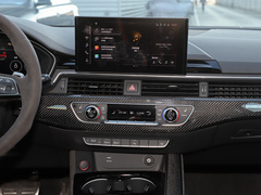 2021款 RS4 Avant 暗金版