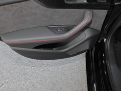 2021款 RS4 Avant 暗金版