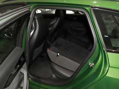 2021款 RS4 Avant 暗金版