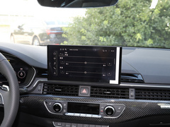 2021款 RS5 Sportback 暗金版