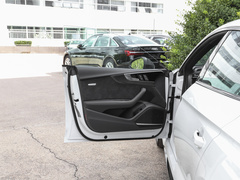 2021款 RS5 Sportback 暗金版
