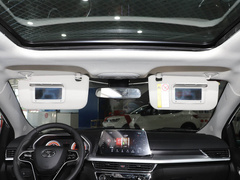 2021款 1.5T CVT北极熊