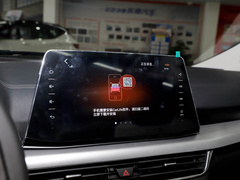 2021款 1.5T CVT北极熊