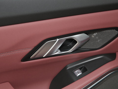 2021款 改款二 330Li xDrive M运动曜夜套装