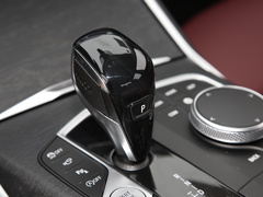 2021款 改款二 330Li xDrive M运动曜夜套装