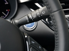 丰田C-HR 2021款 双擎 2.0L E-CVT尊贵版