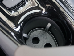 丰田C-HR 2021款 双擎 2.0L E-CVT尊贵版