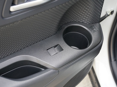 2021款 双擎 2.0L E-CVT尊贵版