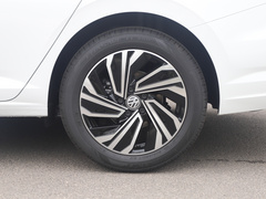 2021款 200TSI DSG超越版