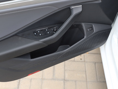 2021款 200TSI DSG超越版