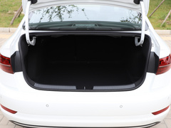 2021款 200TSI DSG超越版