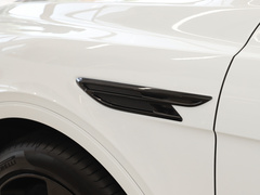 2022款 4.0T V8