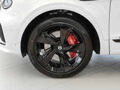 2022款 4.0T V8