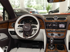 2022款 4.0T V8