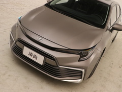 2021款 2.0L 尊贵版