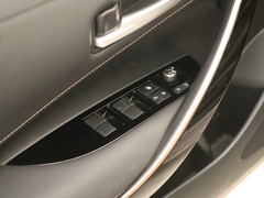 2021款 2.0L 尊贵版