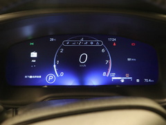 2021款 2.0L 尊贵版