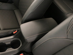2021款 2.0L 尊贵版