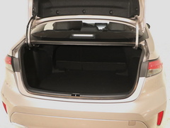 2021款 2.0L 尊贵版