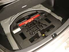 2021款 2.0L 尊贵版