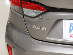 2021款 2.0L 尊贵版