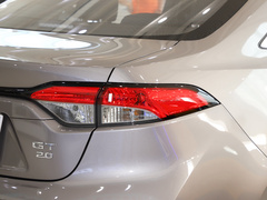 2021款 2.0L 尊贵版