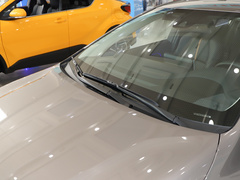 2021款 2.0L 尊贵版