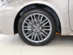 2021款 2.0L 尊贵版
