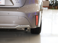 2021款 2.0L 尊贵版