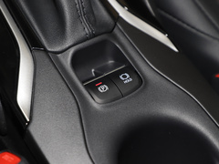 2021款 2.0L 尊贵版